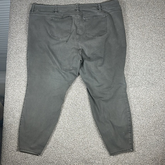 Women’s Torrid Denim Jegging. Size 30T - Picture 5 of 5